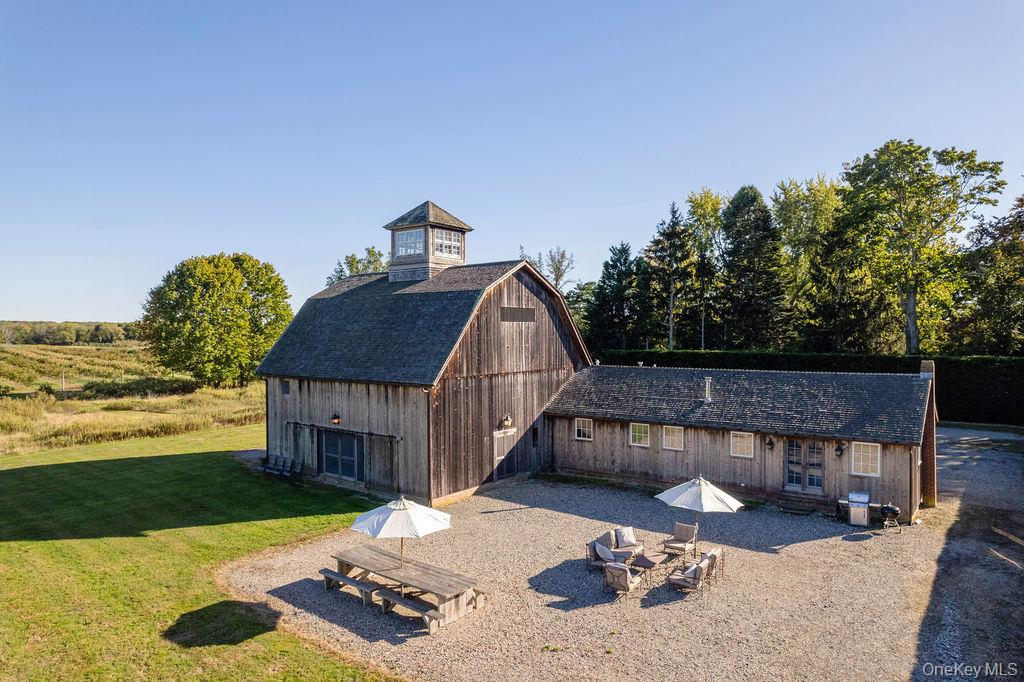 #1 photo, 29500 Main Rd, Cutchogue , NY 11935