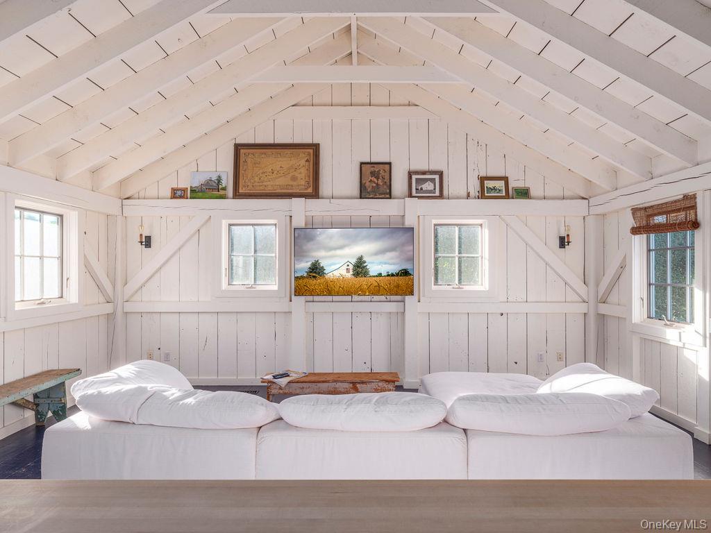 #10 photo, 29500 Main Rd, Cutchogue , NY 11935