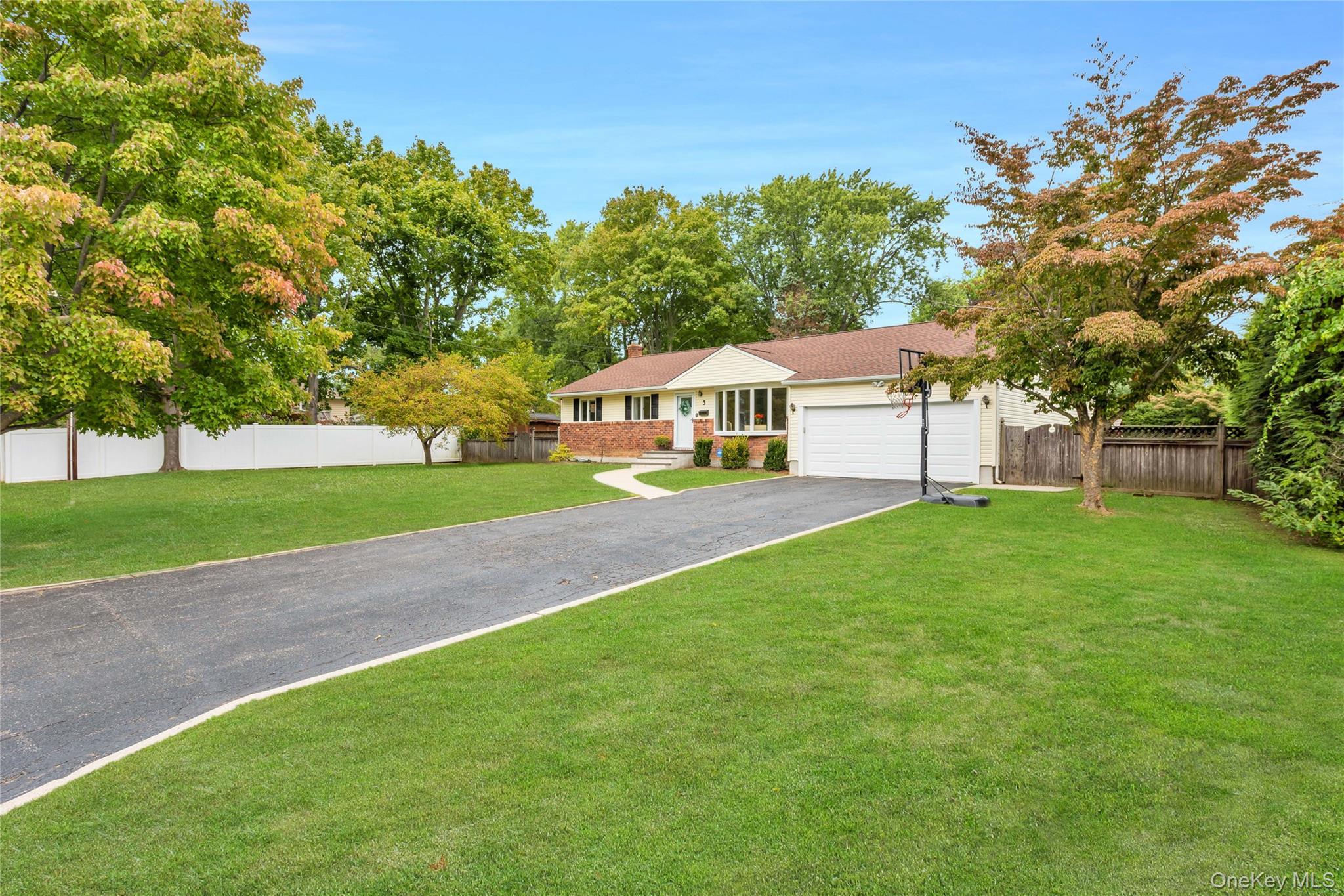 #2 photo, 3 Cherrywood Drive, East Northport , NY 11731