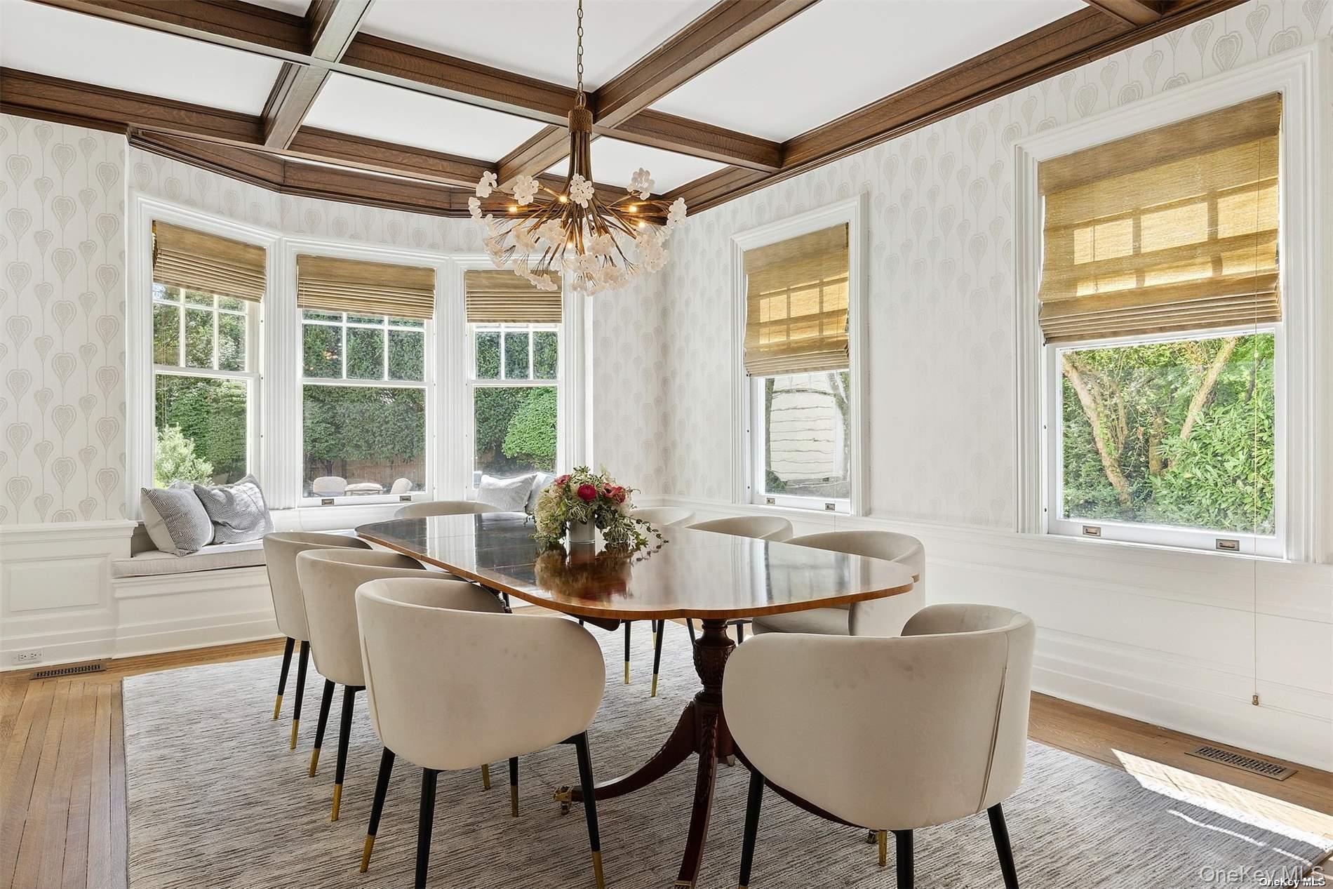 #8 photo, 50 South Drive, Manhasset , NY 11030