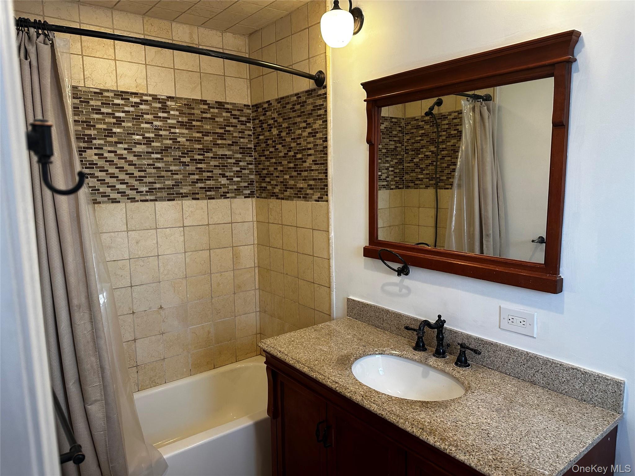 #10 photo, 4261 Austin Boulevard, नासाउ काउंटी Island Park , NY 11558