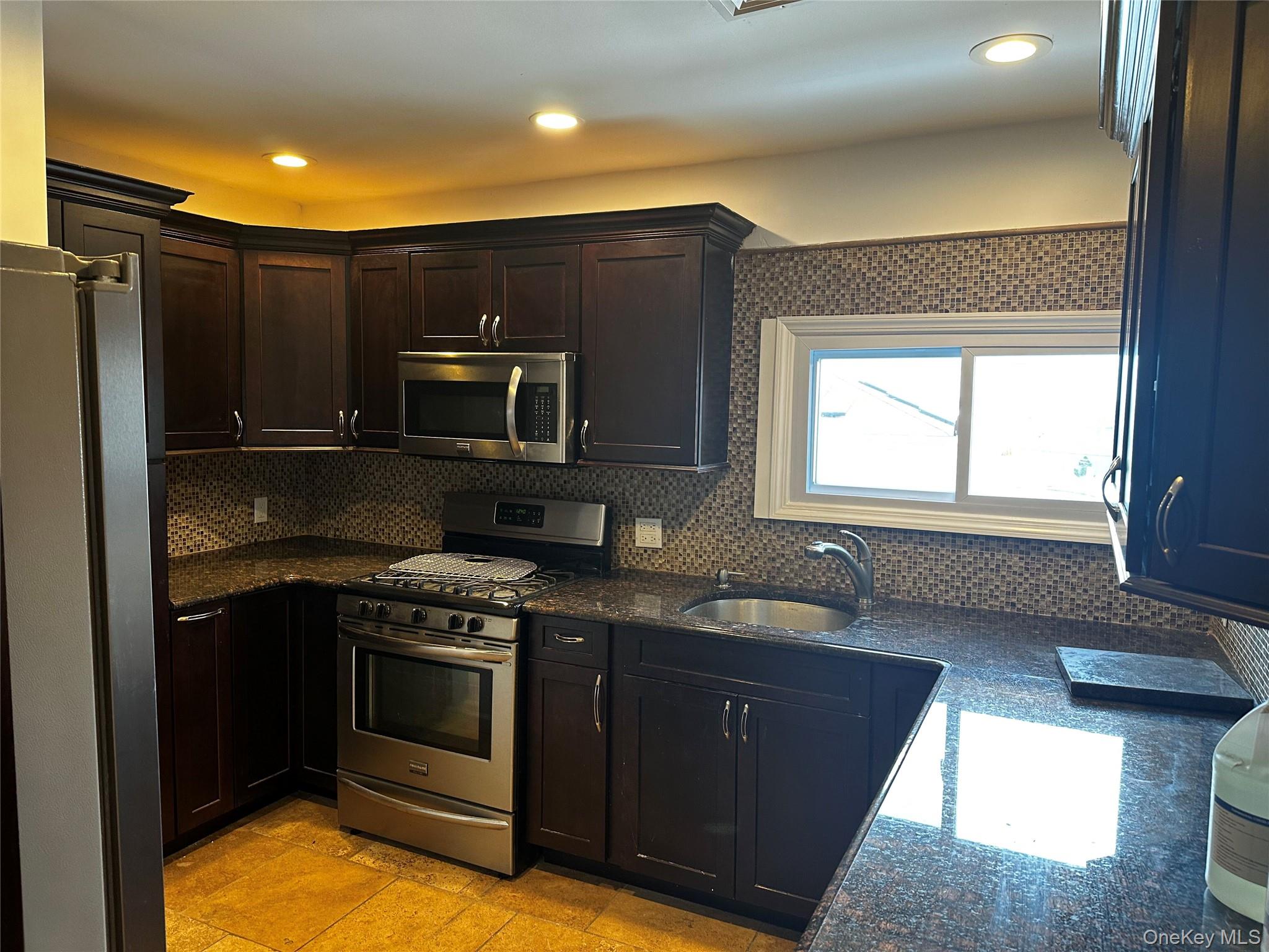 #2 photo, 4261 Austin Boulevard, नासाउ काउंटी Island Park , NY 11558