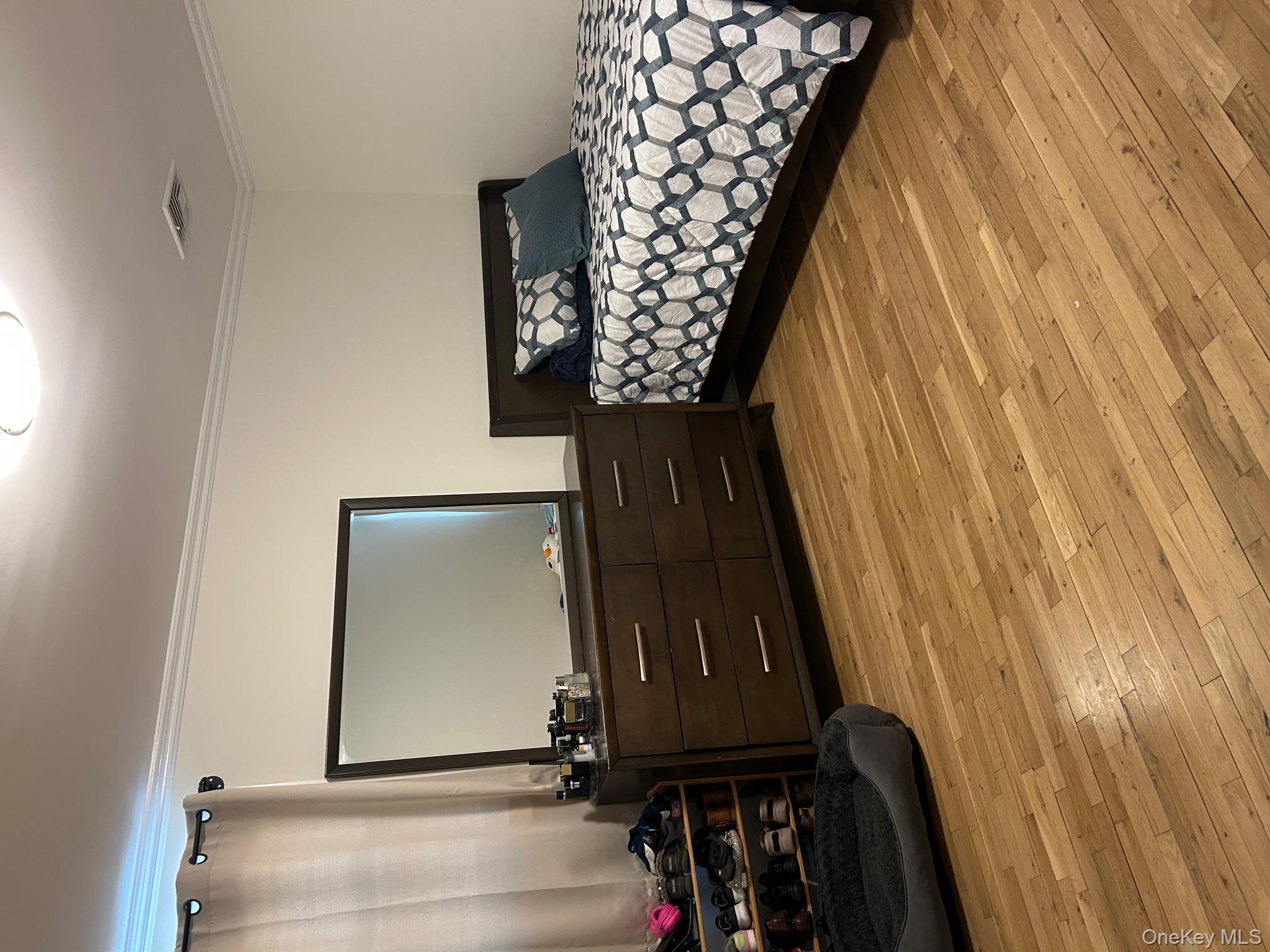 #10 photo, 107 Sammis Avenue, Deer Park , NY 11729