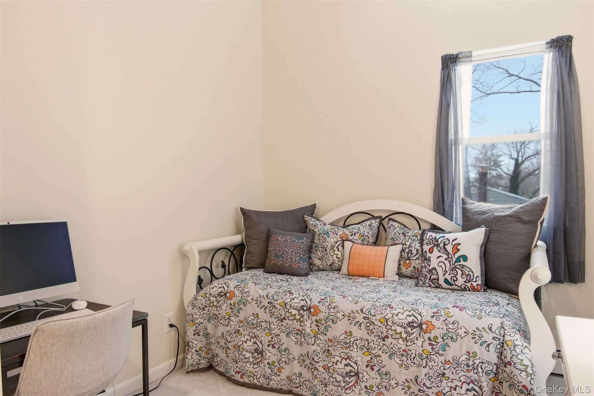 #17 photo, 2 Lakeland Place, Farmingville , NY 11738