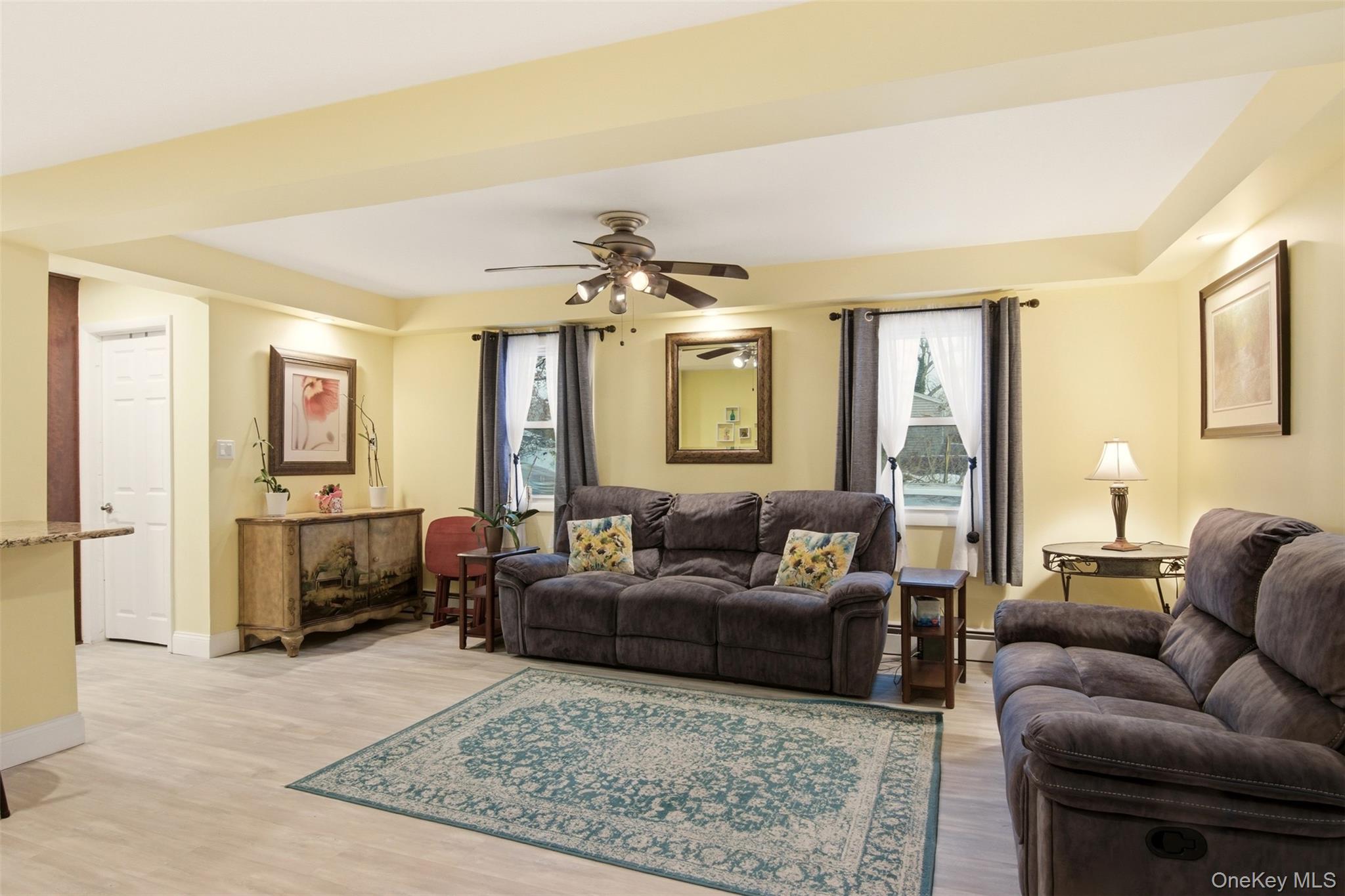 #4 photo, 2 Lakeland Place, Farmingville , NY 11738