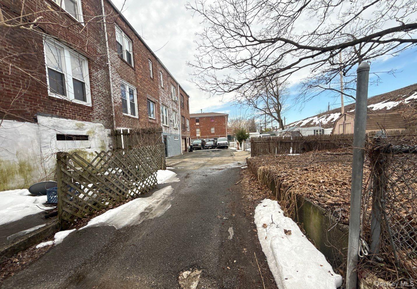 #2 photo, 219-33 Edgewood Avenue, Laurelton , NY 11413