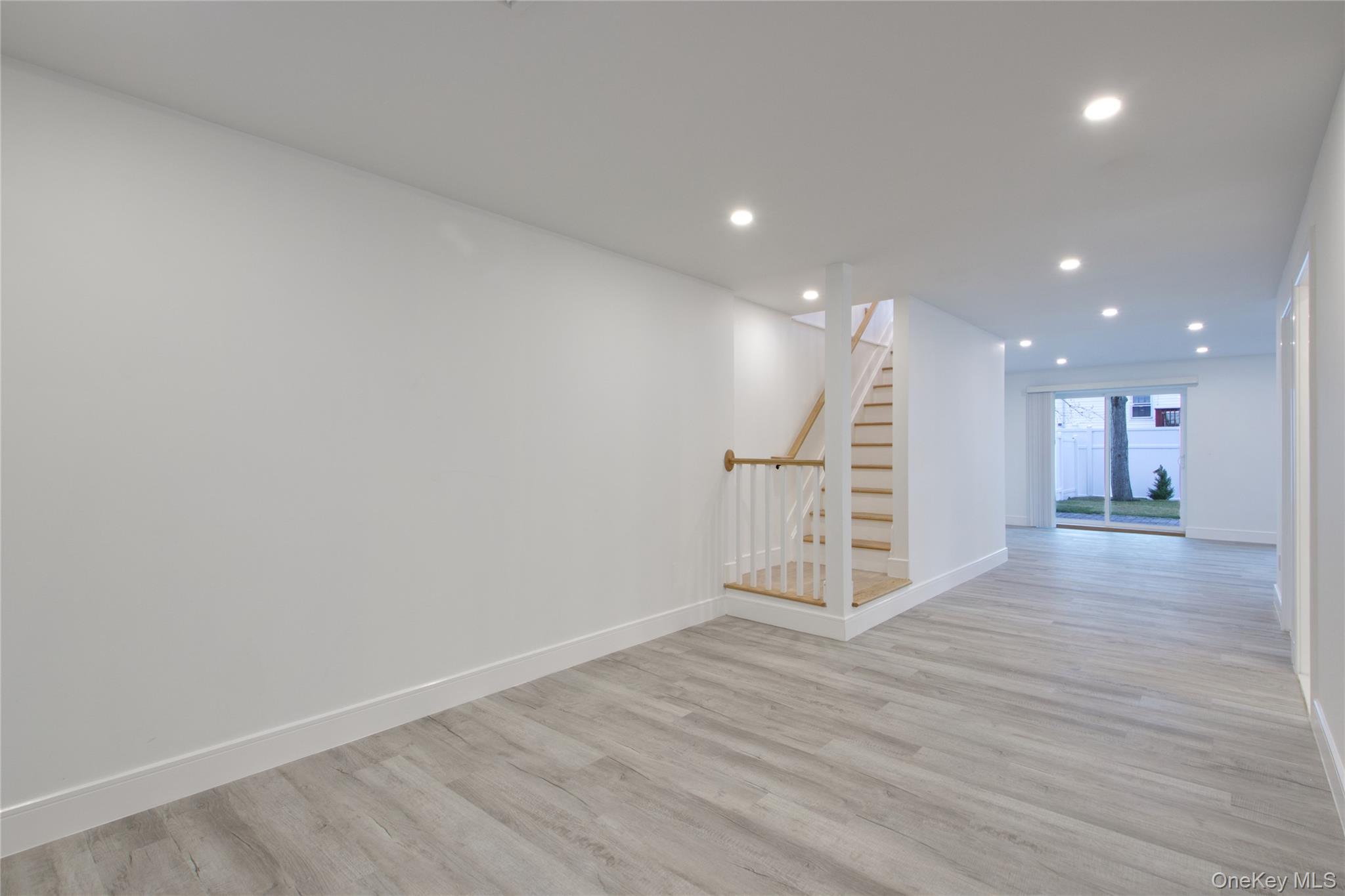 #19 photo, 56 Kirkwood Road, Port Washington , NY 11050