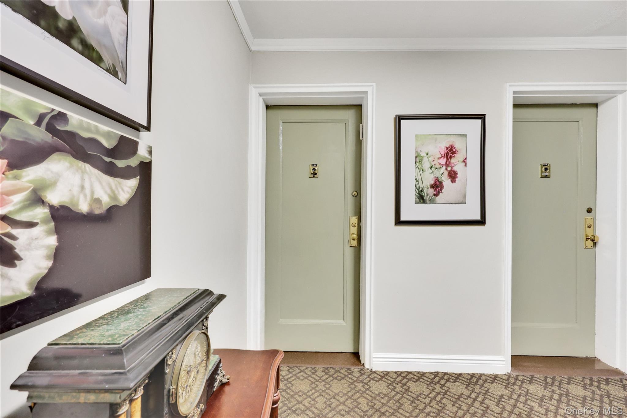 #9 photo, 1201 E Broadway, Hewlett , NY 11557