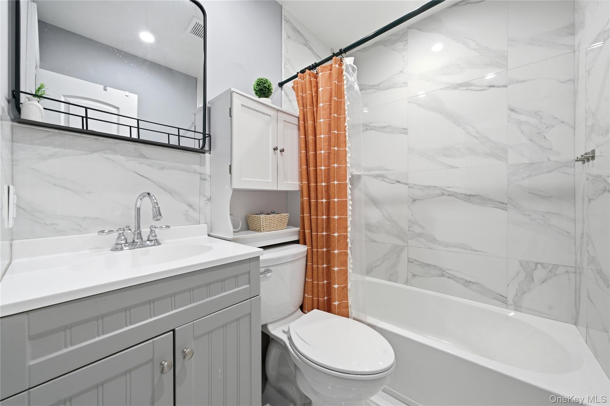 #10 photo, 192 Mill Road, Valley Stream , NY 11581