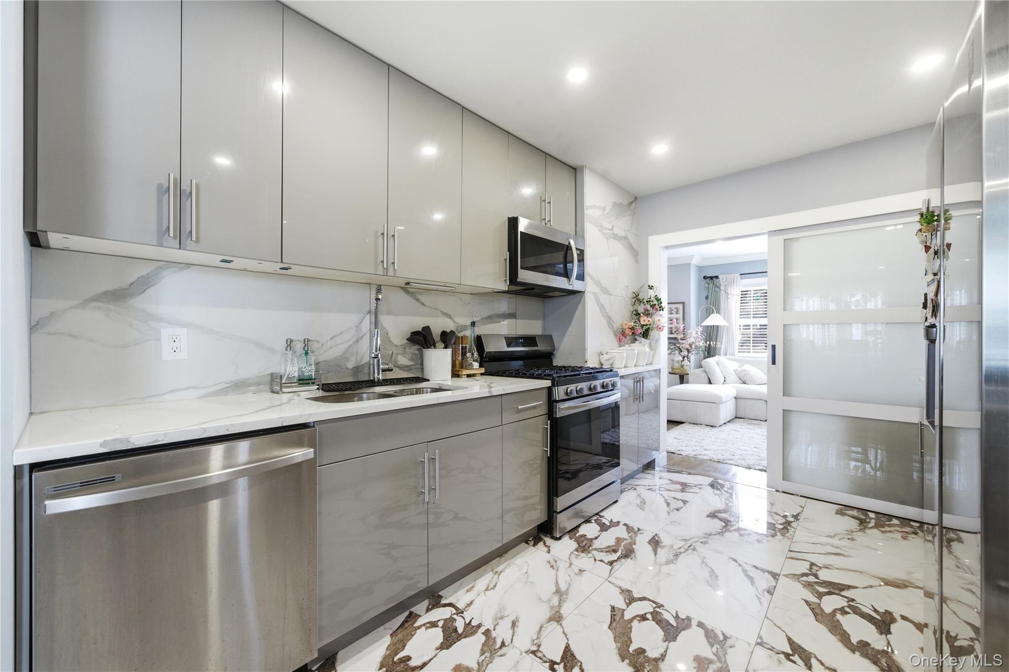 #11 photo, 192 Mill Road, Valley Stream , NY 11581