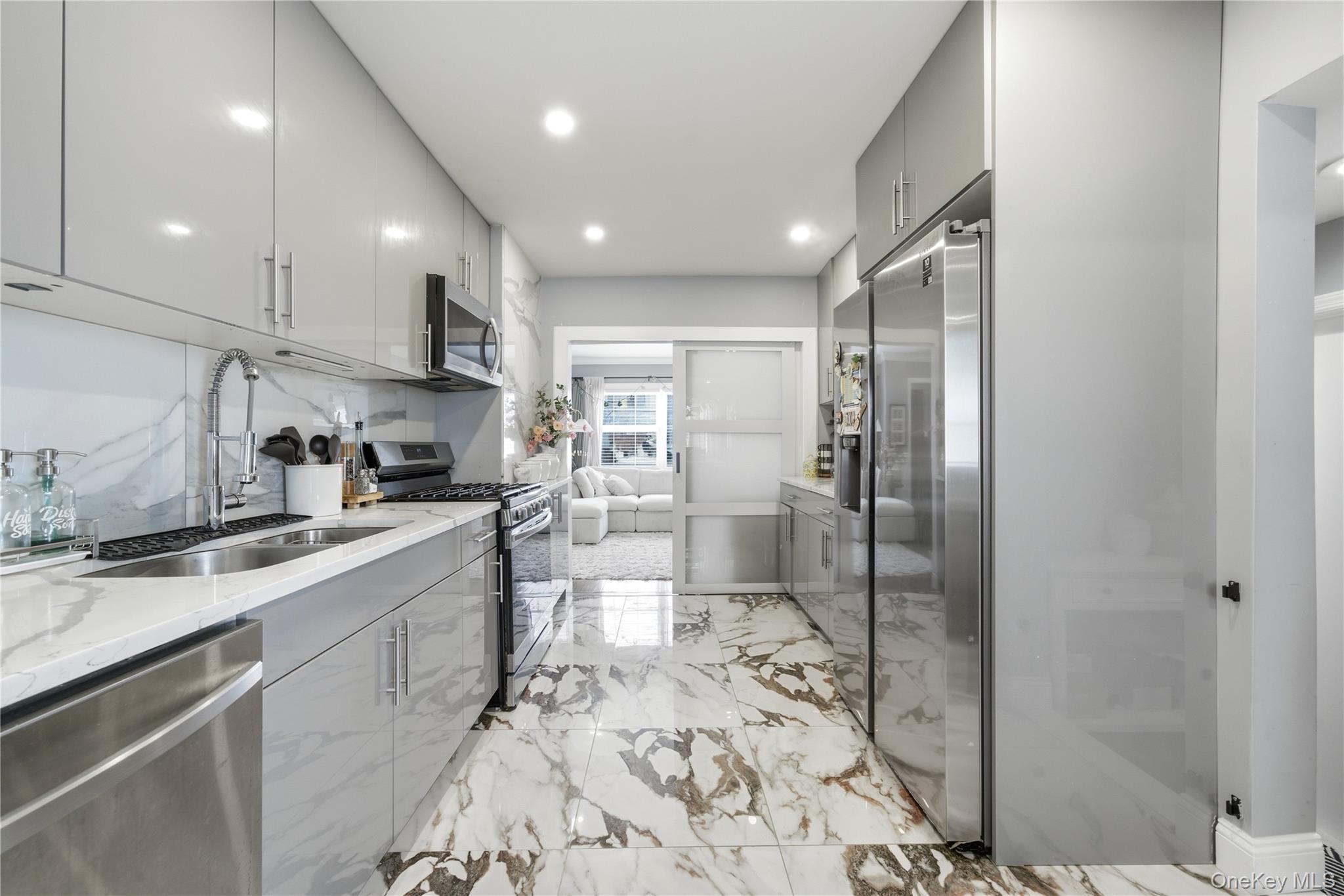 #12 photo, 192 Mill Road, Valley Stream , NY 11581