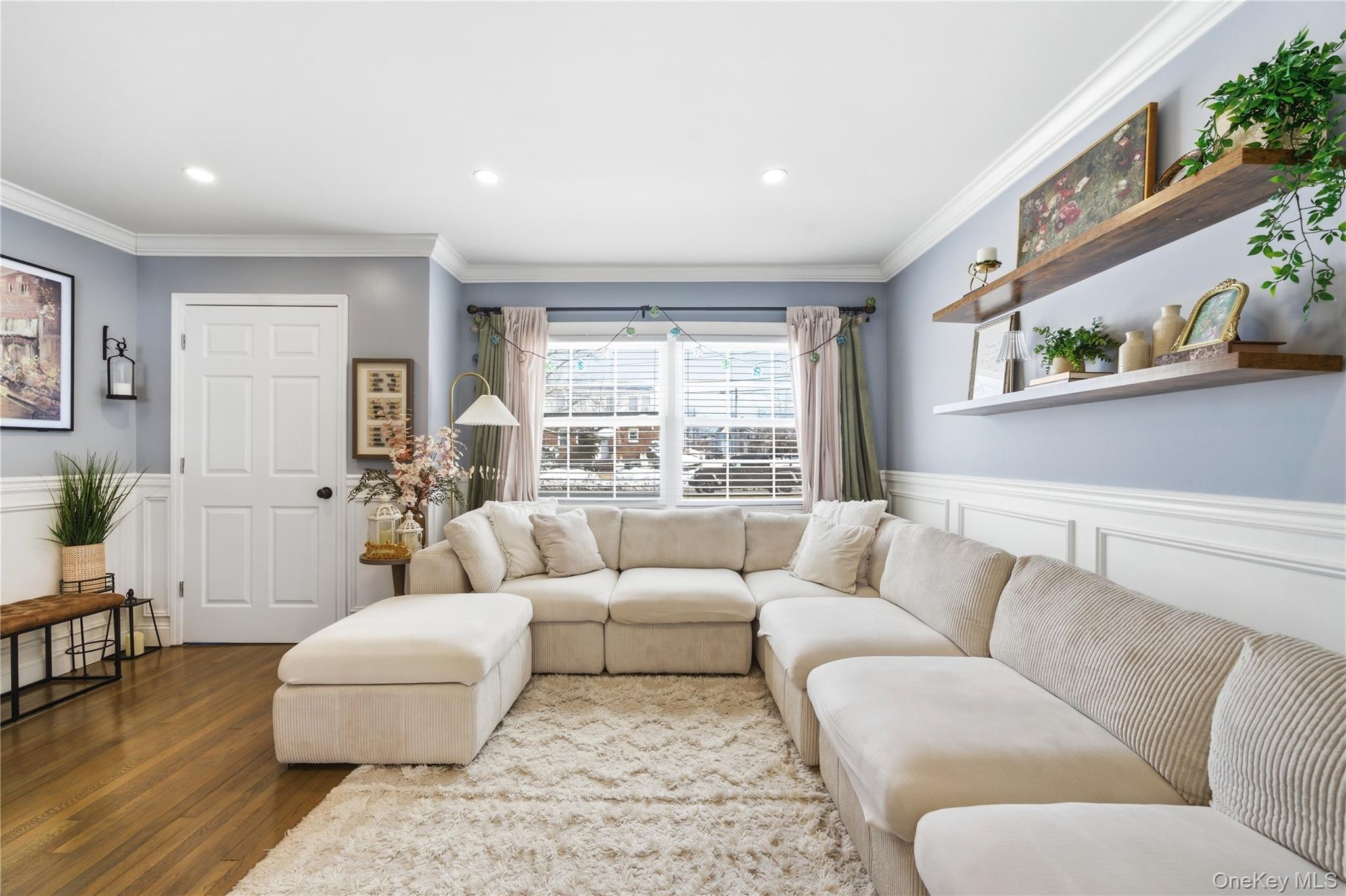 #19 photo, 192 Mill Road, Valley Stream , NY 11581