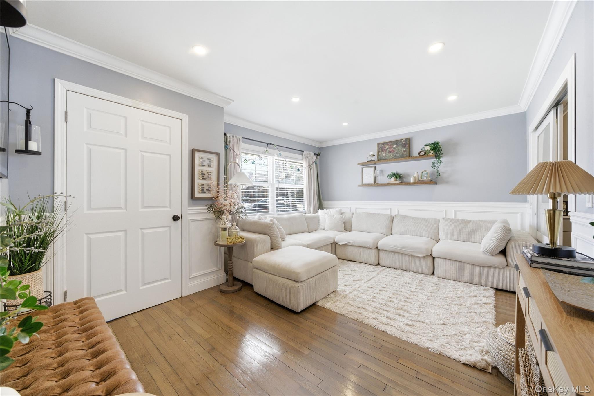 #20 photo, 192 Mill Road, Valley Stream , NY 11581