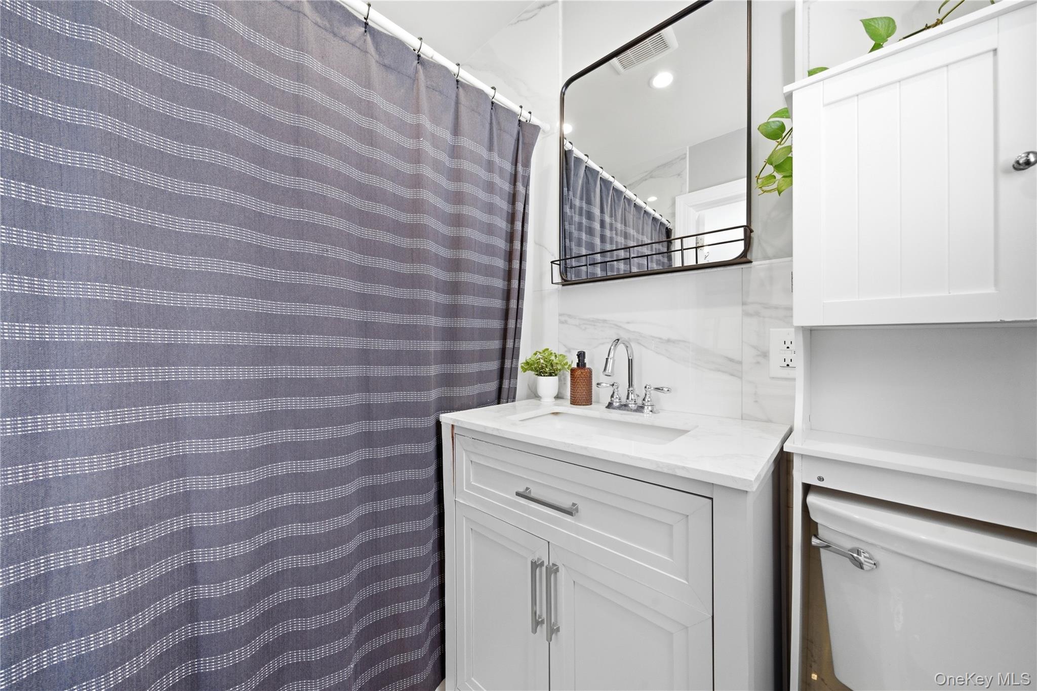 #6 photo, 192 Mill Road, Valley Stream , NY 11581