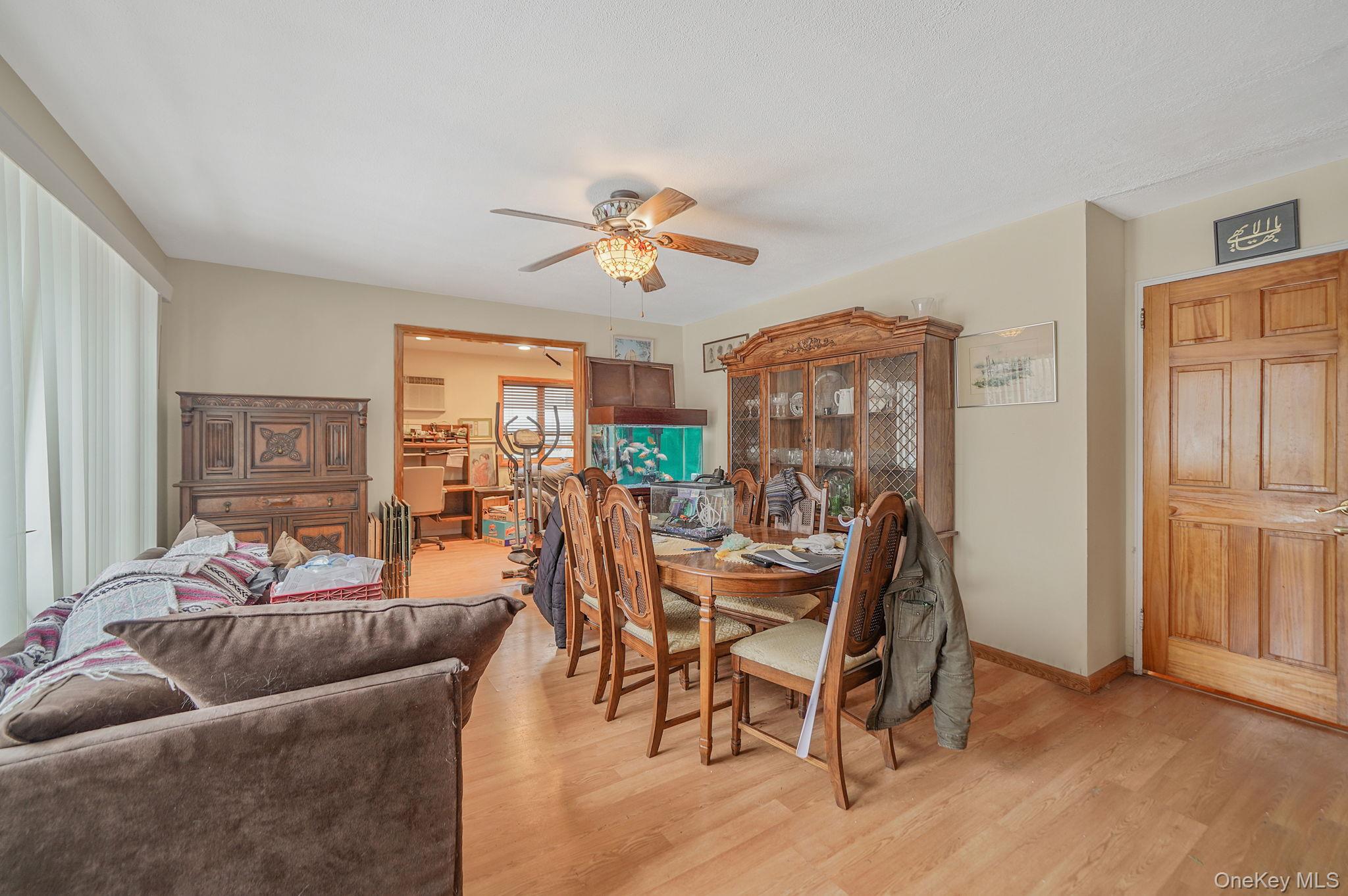 #2 photo, 24 New Highway, Commack , NY 11725