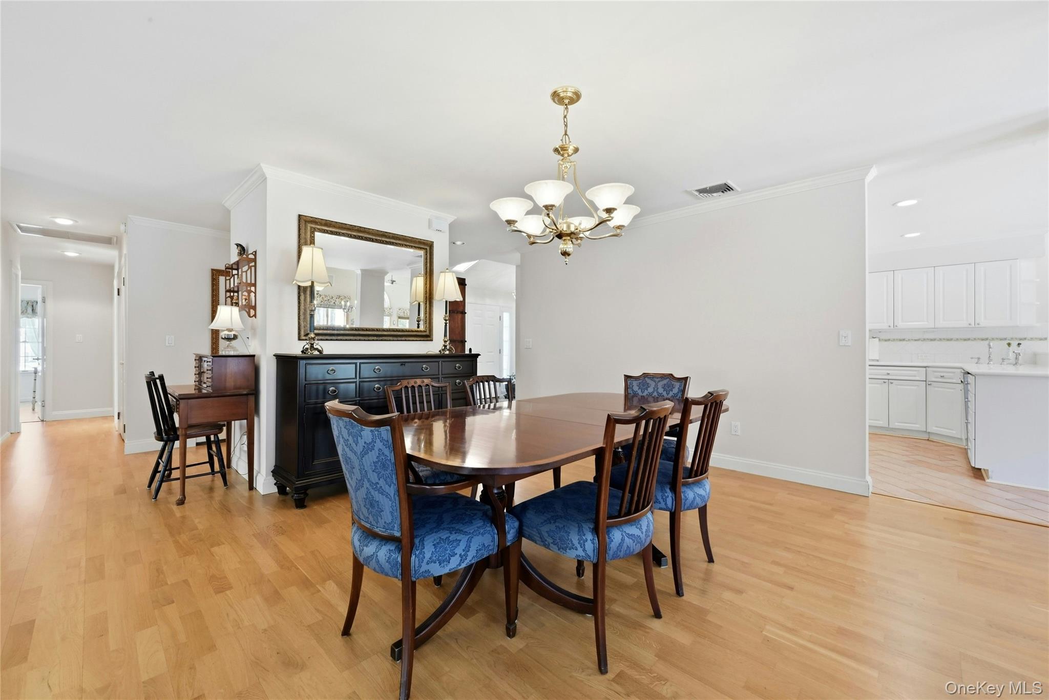 #15 photo, 5 Shawmont Lane, Stony Brook , NY 11790