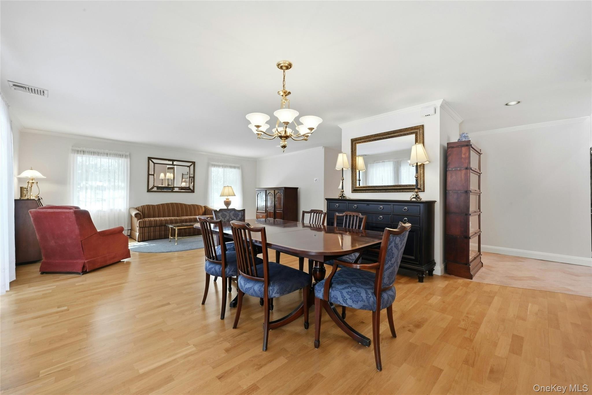 #16 photo, 5 Shawmont Lane, Stony Brook , NY 11790