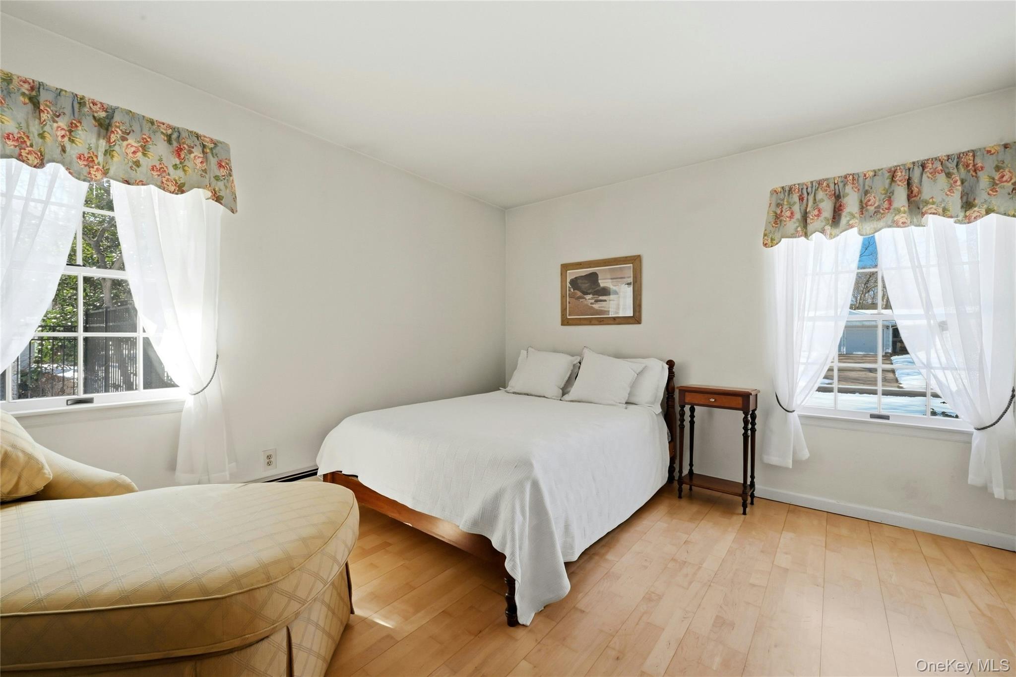 #20 photo, 5 Shawmont Lane, Stony Brook , NY 11790