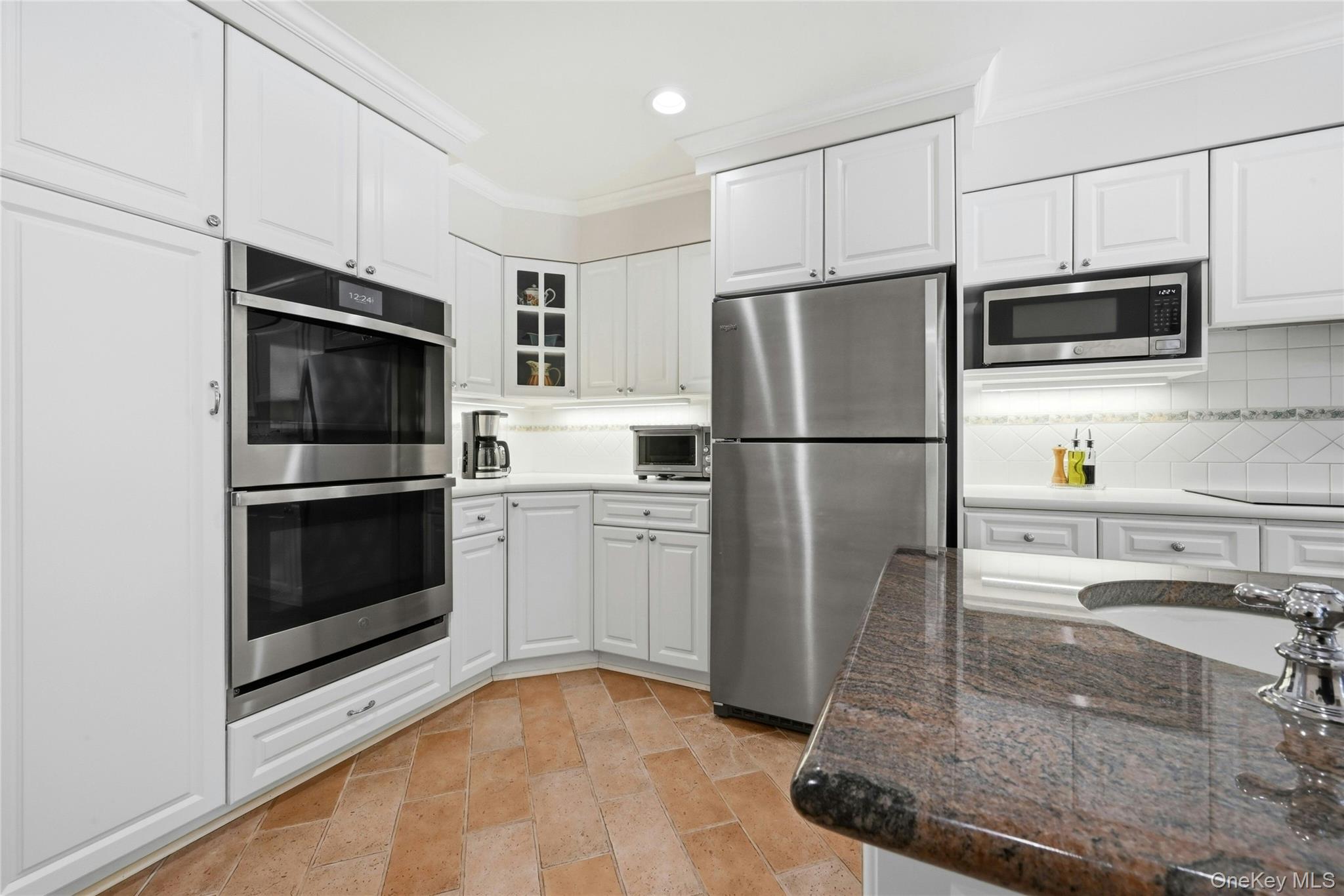 #4 photo, 5 Shawmont Lane, Stony Brook , NY 11790