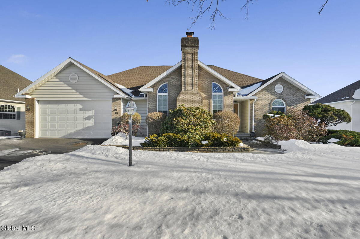 #1 photo, 28 Dogwood Lane, Colonie , NY 12211