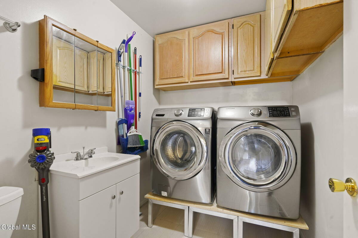 #23 photo, 28 Dogwood Lane, Colonie , NY 12211