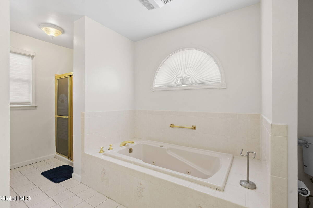 #27 photo, 28 Dogwood Lane, Colonie , NY 12211