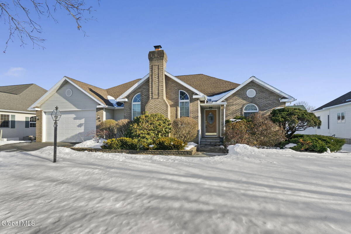 #3 photo, 28 Dogwood Lane, Colonie , NY 12211