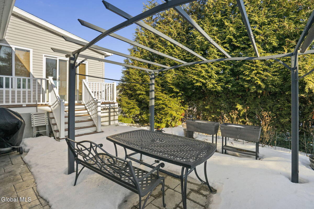 #40 photo, 28 Dogwood Lane, Colonie , NY 12211