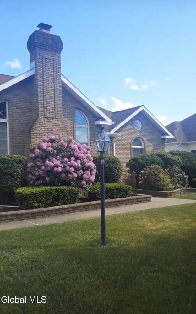 #47 photo, 28 Dogwood Lane, Colonie , NY 12211