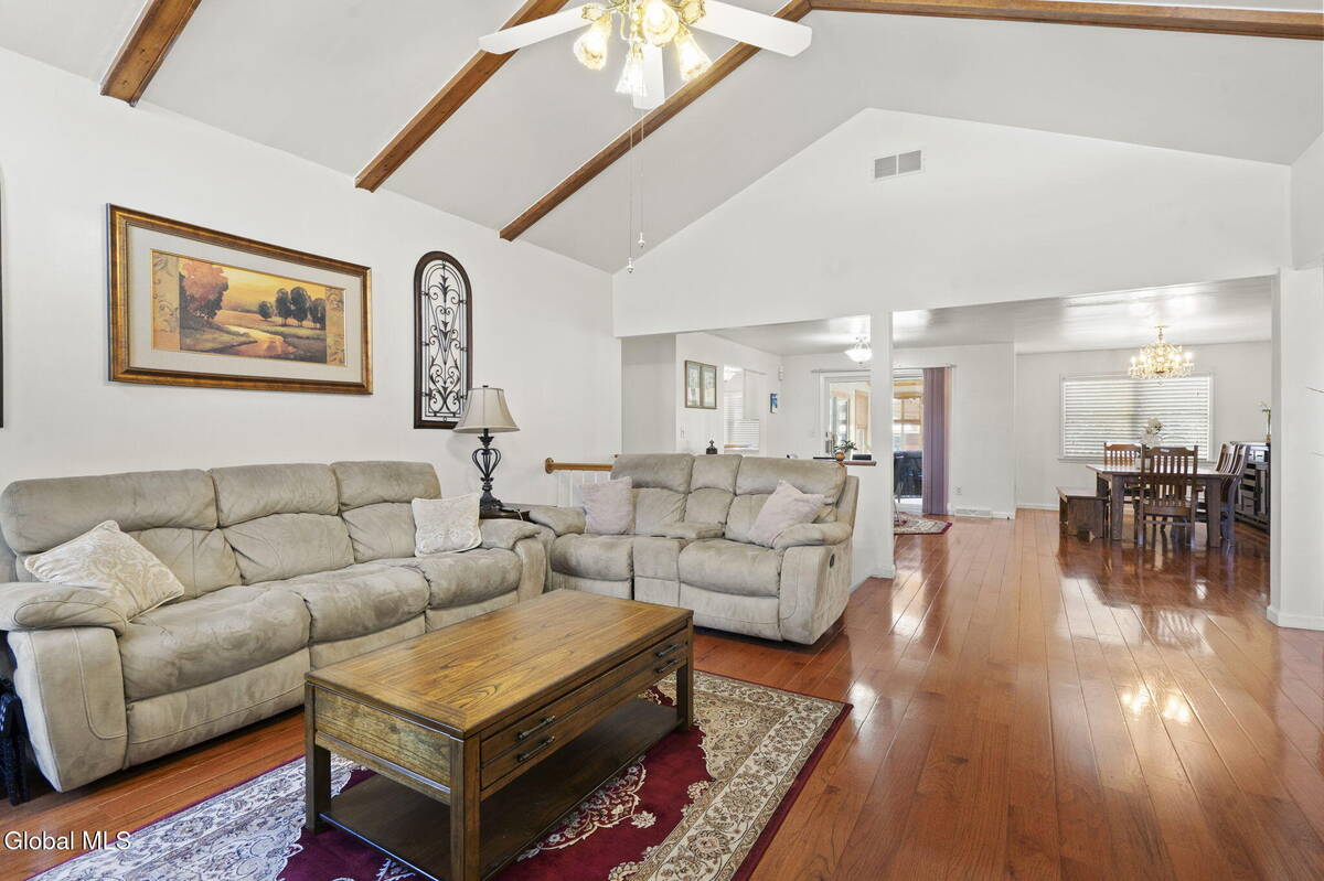 #6 photo, 28 Dogwood Lane, Colonie , NY 12211