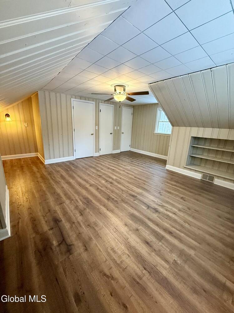 #15 photo, 2 Pinewood Court, Ballston , NY 12027