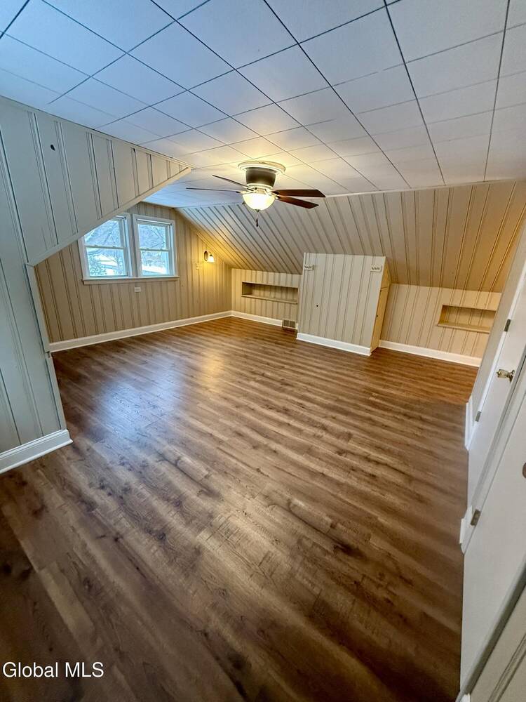 #16 photo, 2 Pinewood Court, Ballston , NY 12027