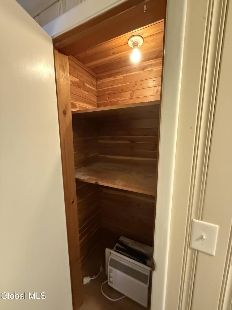 #18 photo, 2 Pinewood Court, Ballston , NY 12027