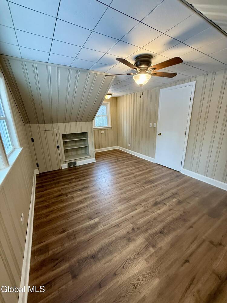 #20 photo, 2 Pinewood Court, Ballston , NY 12027