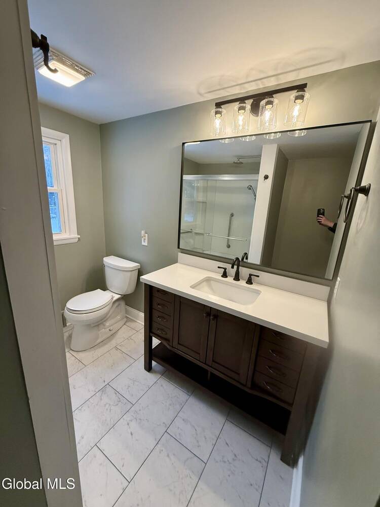 #22 photo, 2 Pinewood Court, Ballston , NY 12027