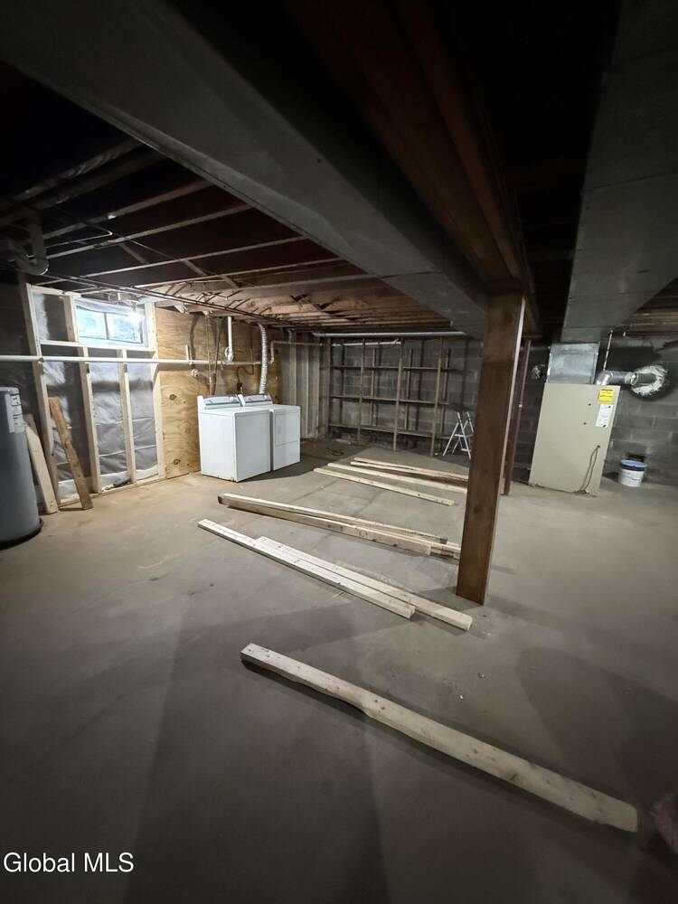 #27 photo, 2 Pinewood Court, Ballston , NY 12027