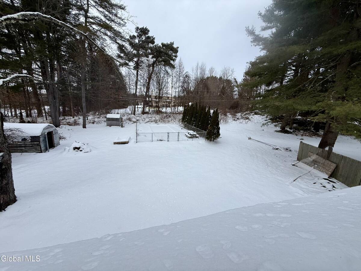 #28 photo, 2 Pinewood Court, Ballston , NY 12027