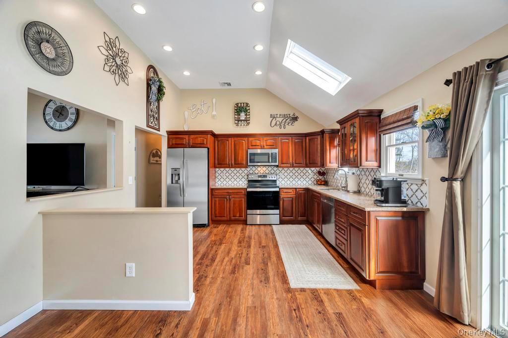 #17 photo, 40 Great Rock Drive, Wading River , NY 11792