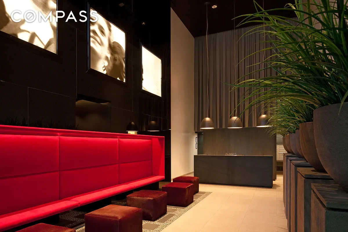 #14 photo, 300 E 23rd Street, Gramercy Park , NY 10010