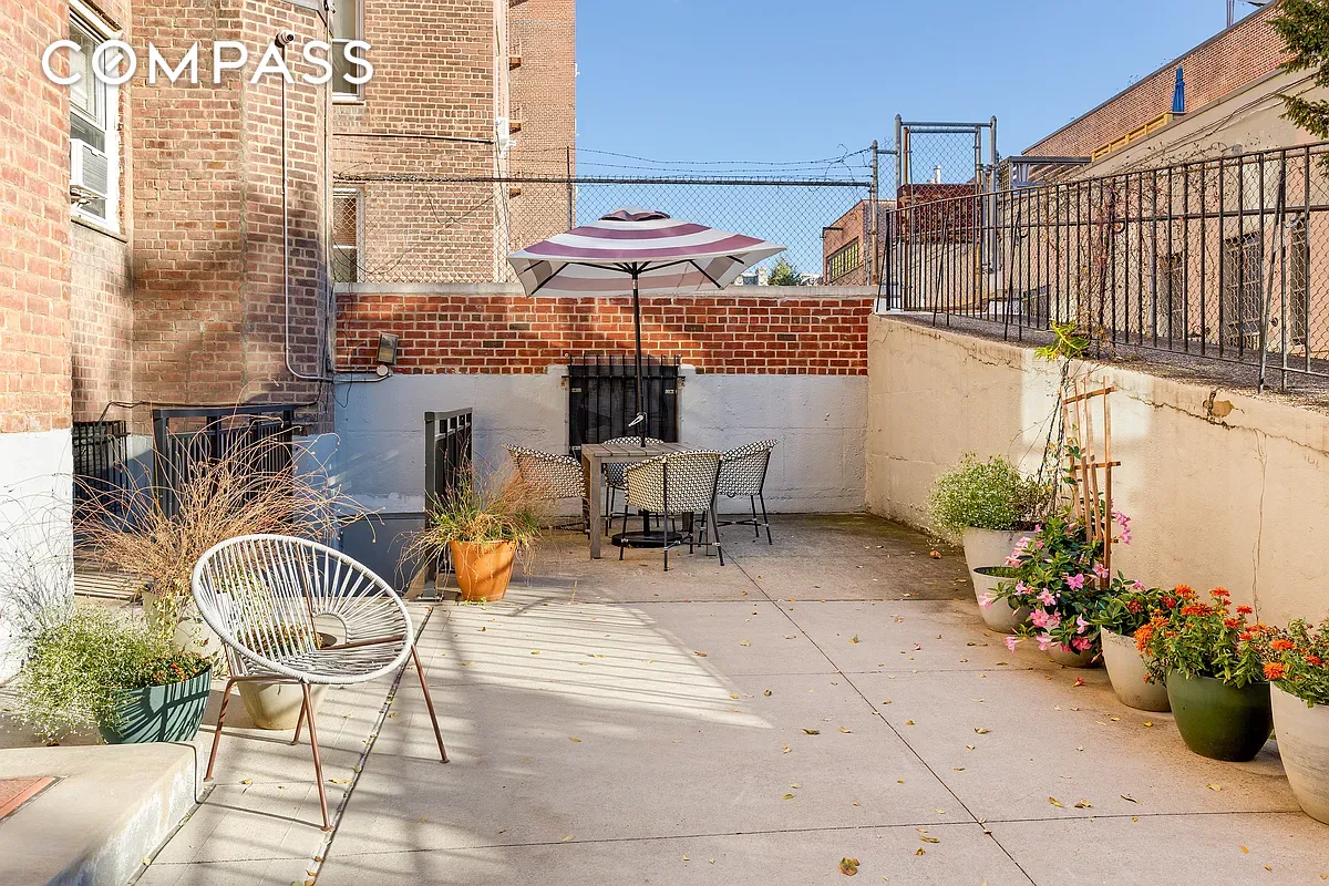 #8 photo, 220 Congress Street, ব্রুকলিন Cobble Hill , NY 11201