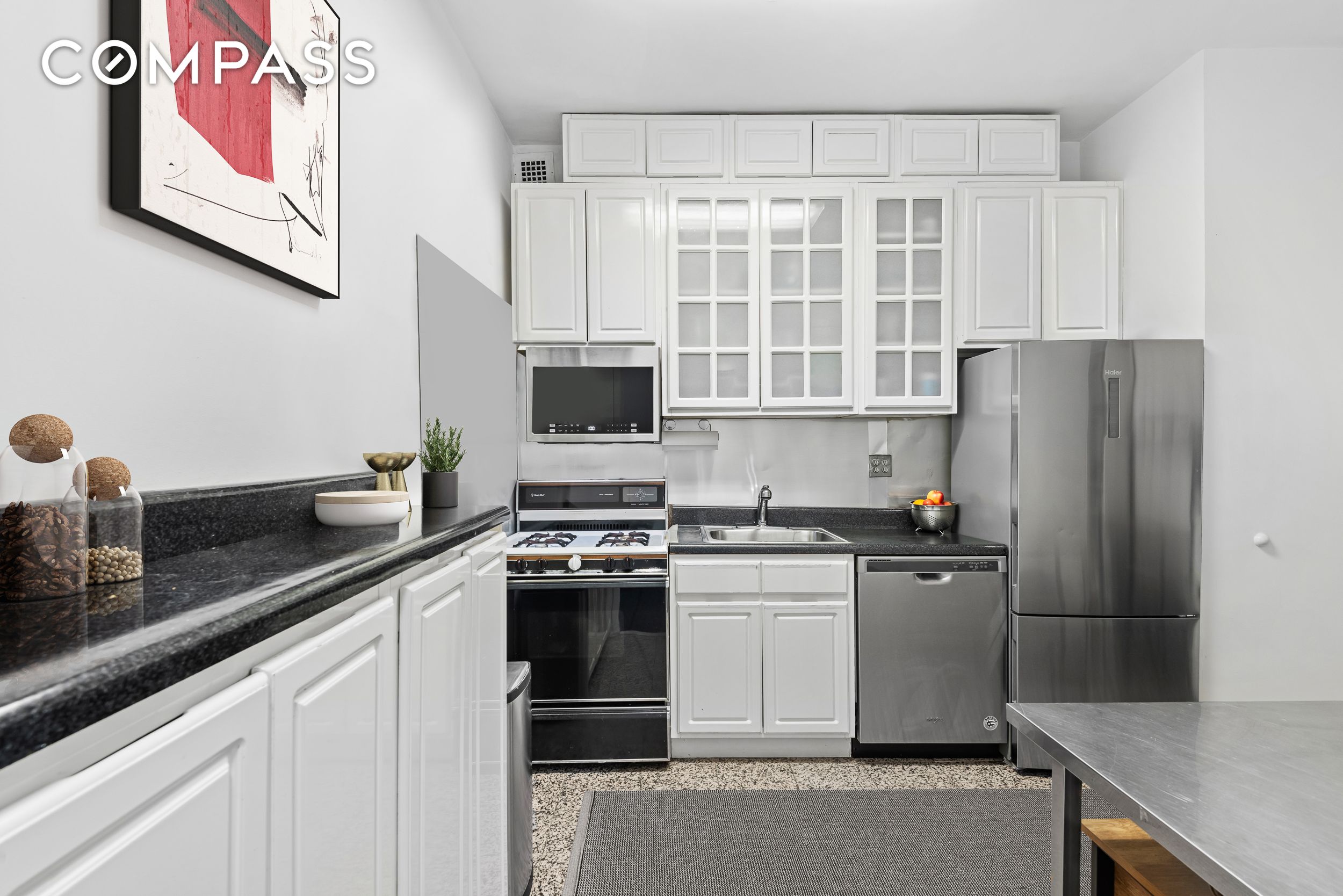 #7 photo, 401 E 74th Street, Lenox Hill , NY 10021