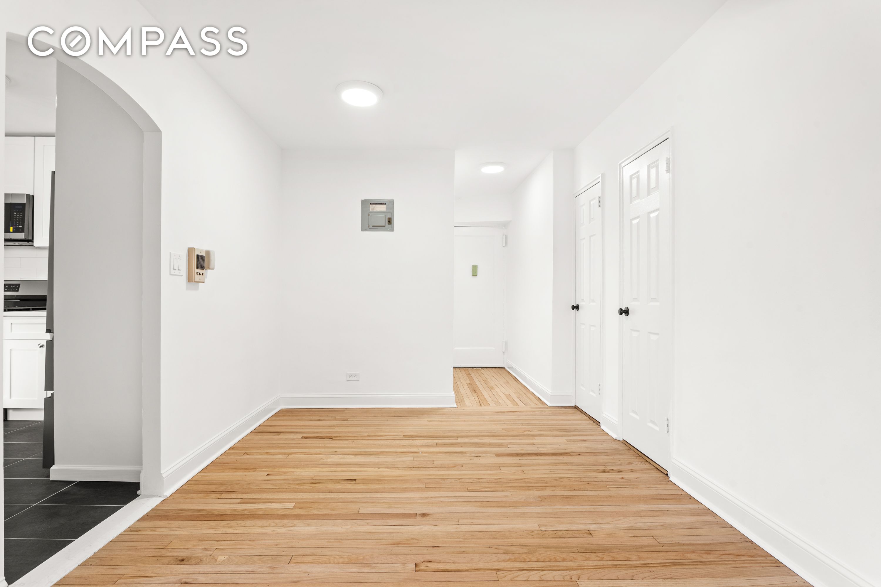 #3 photo, 5610 Netherland Avenue, 브롱크스 North Riverdale , NY 10471