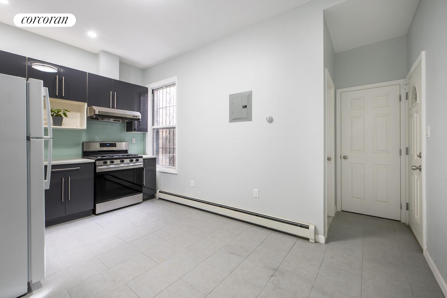 #7 photo, Sunnyside, Sunnyside , NY 11104