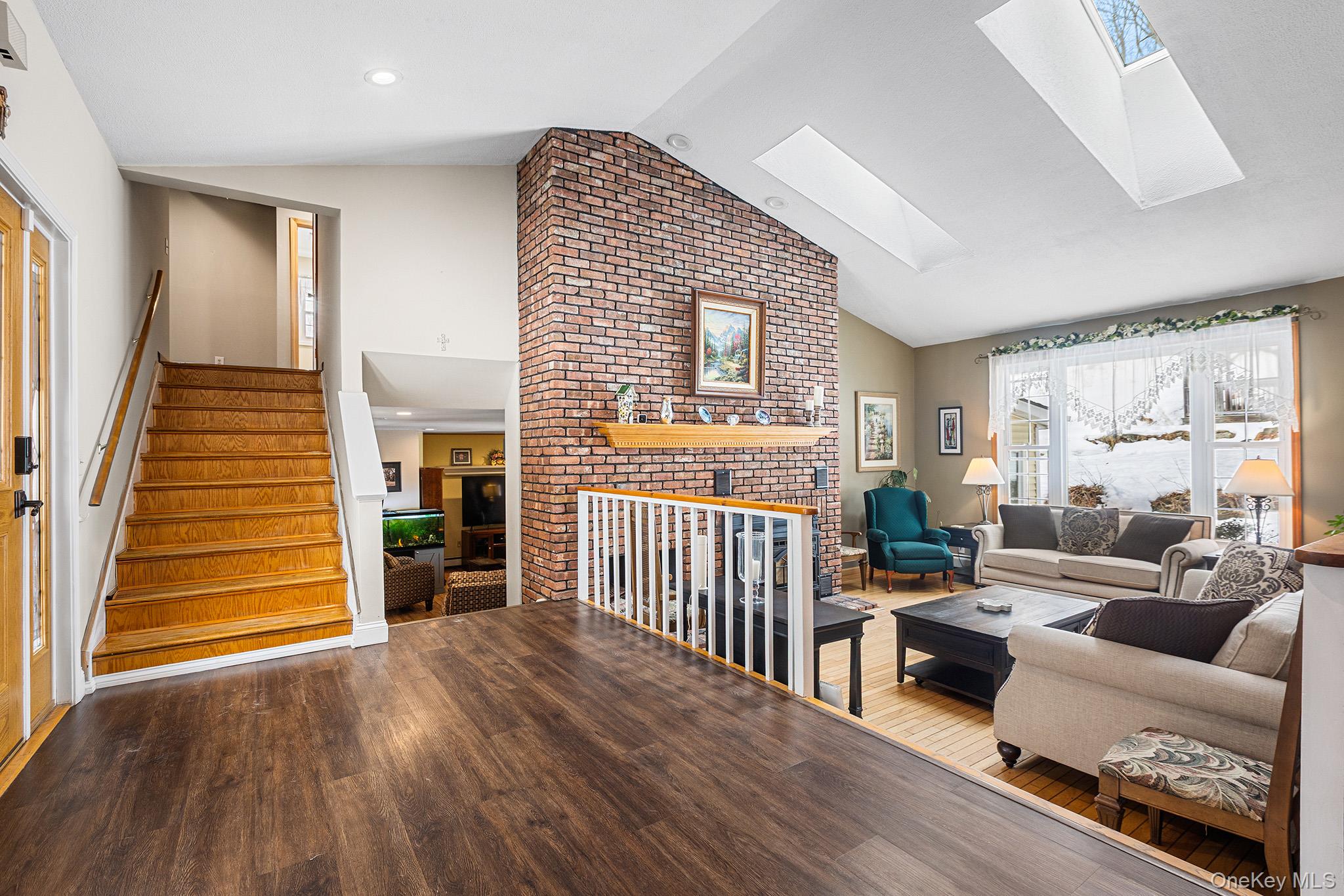 #4 photo, 21 Straub Drive, Pleasant Valley , NY 12569