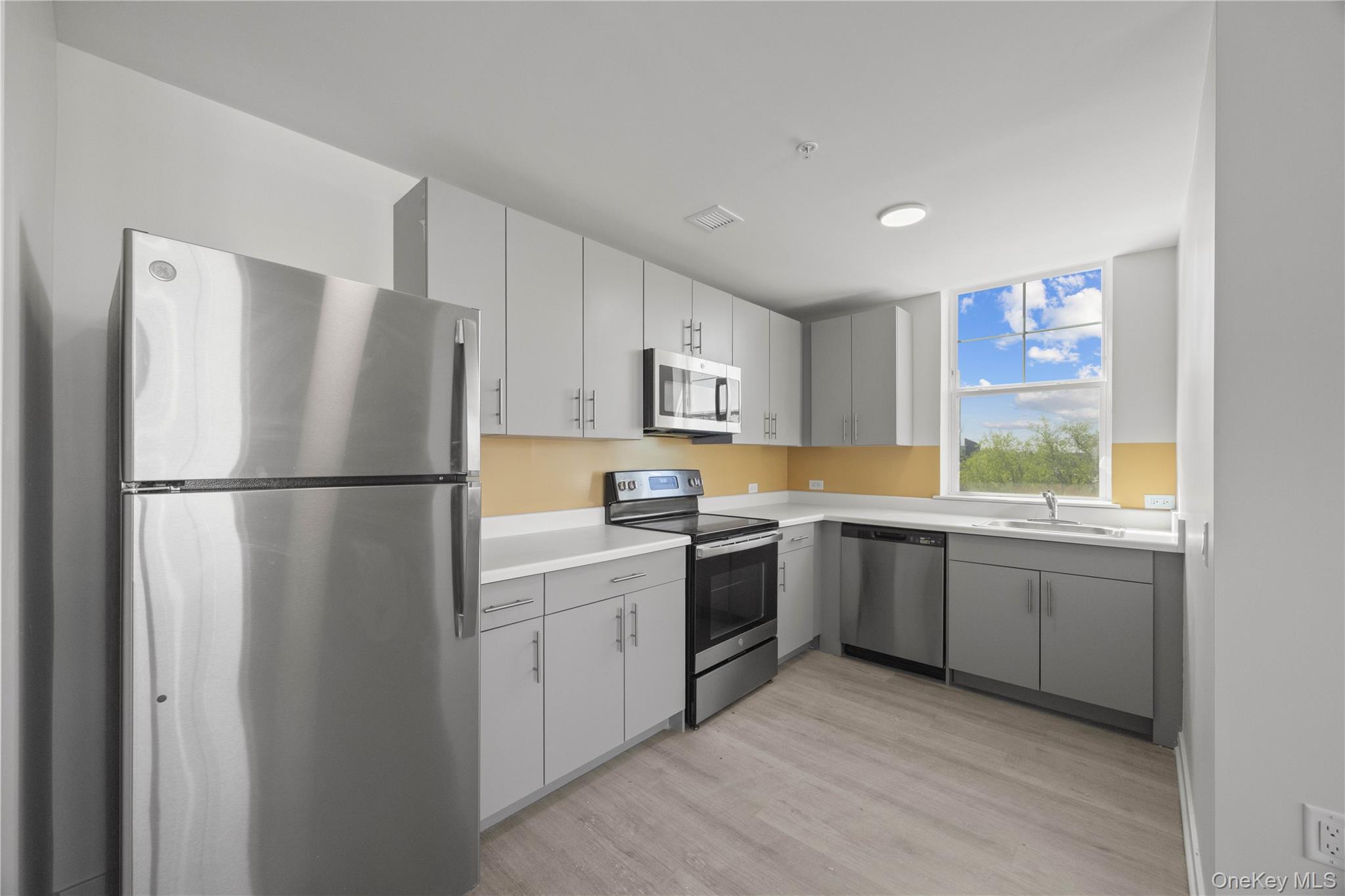 #3 photo, 56 Prospect Street, Yonkers , NY 10701