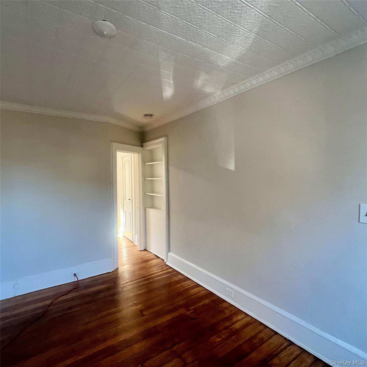 #12 photo, 140 Albany Avenue, Kingston , NY 12401