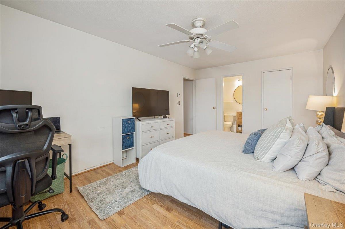 #11 photo, 570 Sierra Vista Lane, Valley Cottage , NY 10989