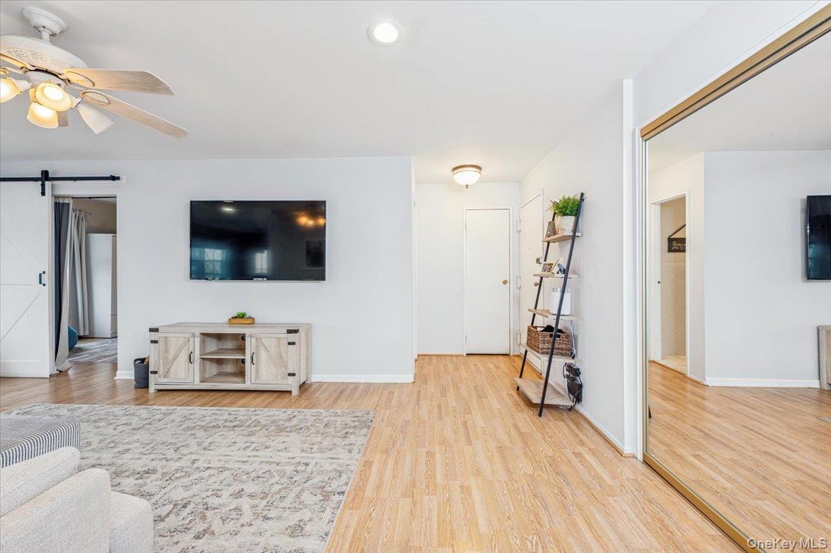 #19 photo, 570 Sierra Vista Lane, Valley Cottage , NY 10989