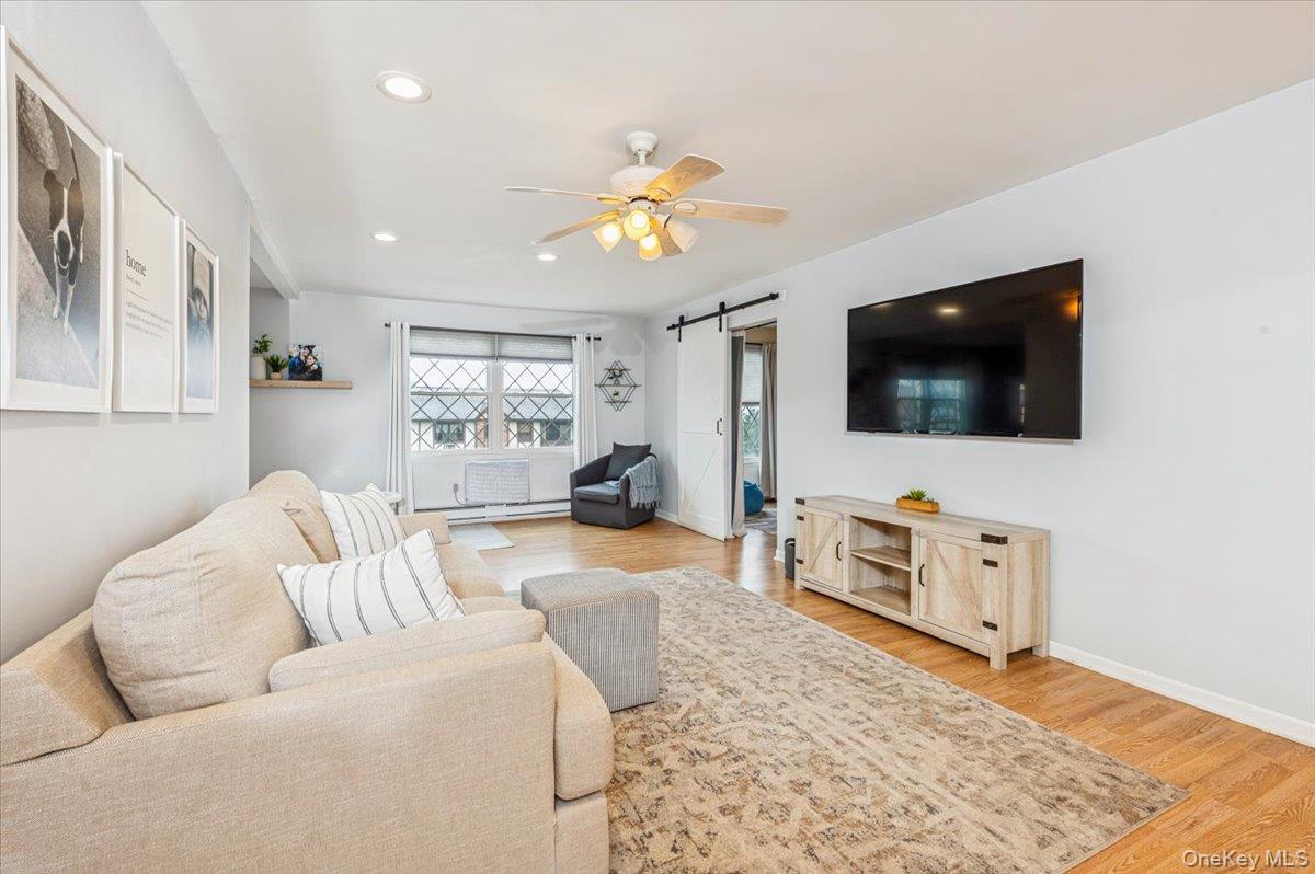 #3 photo, 570 Sierra Vista Lane, Valley Cottage , NY 10989