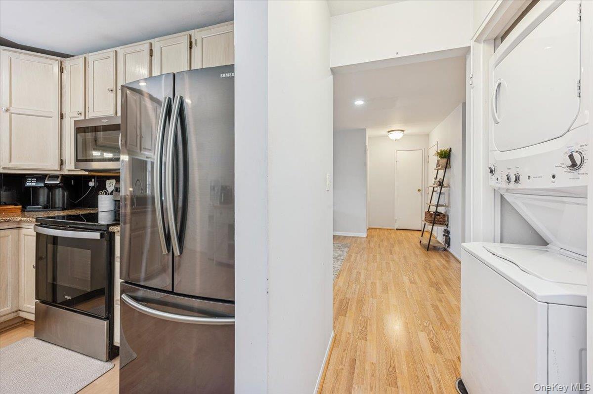 #7 photo, 570 Sierra Vista Lane, Valley Cottage , NY 10989